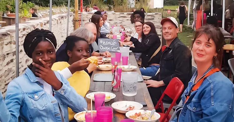 Photo d'illustration de la breve : Consignes solidaires & repas partagés : le témoignage d'Amigo