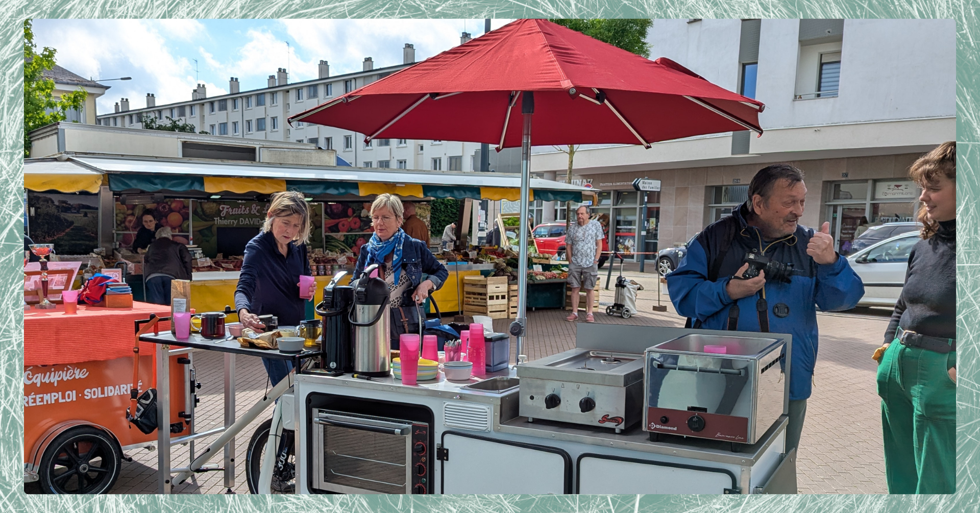 Photo d'illustration de l'événement : La Basse Cour au marché  | Les repas en itinérance